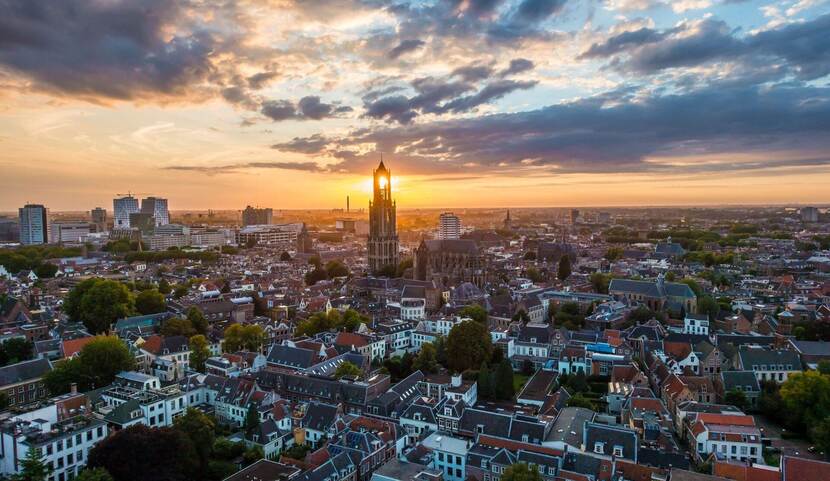Dronefoto van de stad Utrecht